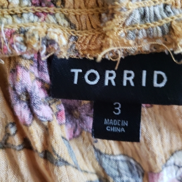 TORRID OFF THE SHOULDER TOP - Picture 10 of 11